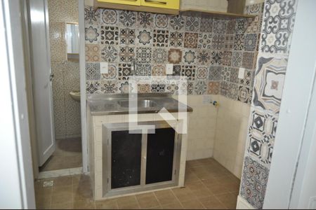 Casa para alugar com 1 quarto, 46m² em Sampaio, Rio de Janeiro