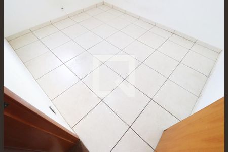 Quarto 1 de apartamento para alugar com 2 quartos, 52m² em Granada, Uberlândia