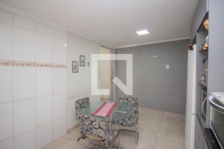 Cozinha de casa à venda com 4 quartos, 163m² em Santa Helena, Contagem