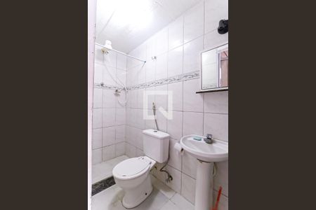Banheiro de casa de condomínio para alugar com 1 quarto, 50m² em Lins de Vasconcelos, Rio de Janeiro