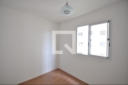 Quarto 1 de apartamento para alugar com 2 quartos, 32m² em Parque Novo Mundo, São Paulo