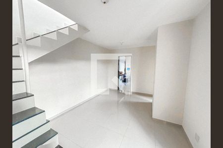 Apartamento para alugar com 2 quartos, 60m² em Frei Leopoldo, Belo Horizonte