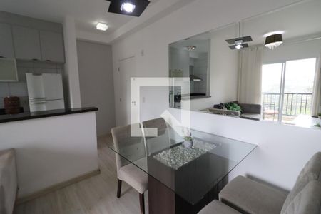 Sala de apartamento para alugar com 2 quartos, 57m² em Umuarama, Osasco