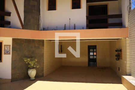 Fachada de casa para alugar com 8 quartos, 782m² em Caminho das Árvores, Salvador