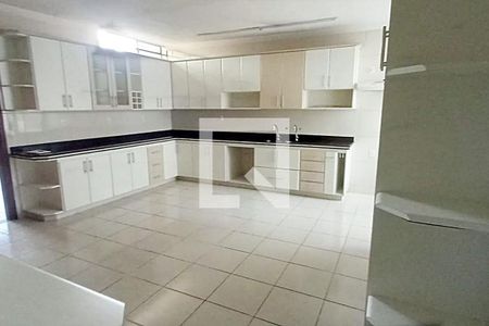 Casa à venda com 3 quartos, 208m² em Vila Liberdade, Jundiaí
