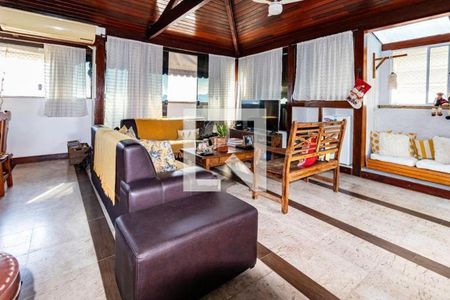 Apartamento à venda com 4 quartos, 180m² em Icaraí, Niterói