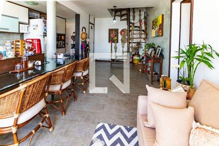 Apartamento à venda com 4 quartos, 180m² em Icaraí, Niterói