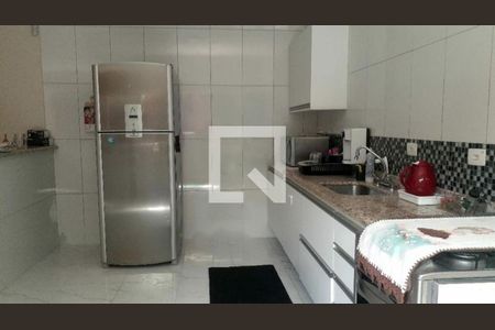 Casa à venda com 3 quartos, 150m² em Vila Invernada, São Paulo