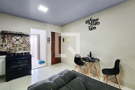 Sala de casa para alugar com 2 quartos, 54m² em Jardim Olavo Bilac, São Bernardo do Campo