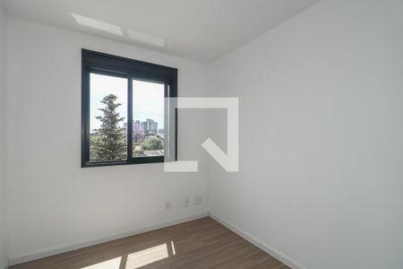 Quarto 2 de apartamento para alugar com 3 quartos, 76m² em Jardim Itu, Porto Alegre