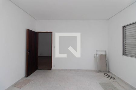 Quarto 1 de casa para alugar com 2 quartos, 200m² em Vila Leonor, São Paulo