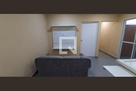 Casa para alugar com 3 quartos, 75m² em Vila Yolanda, Osasco