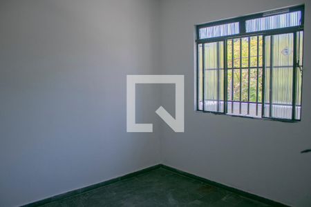 Quarto 2 de casa para alugar com 2 quartos, 90m² em Santa Tereza, Belo Horizonte