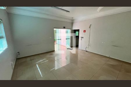 Sala de casa para alugar com 4 quartos, 215m² em Alto Umuarama, Uberlândia