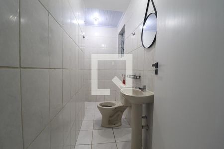 Banheiro de casa para alugar com 1 quarto, 95m² em Jardim Cristiane, Santo André