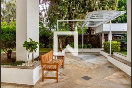 Entrada  de apartamento para alugar com 3 quartos, 183m² em Parque Colonial, São Paulo