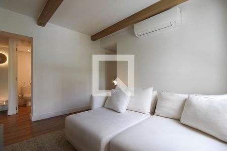 Sala de apartamento à venda com 2 quartos, 220m² em Real Parque, São Paulo