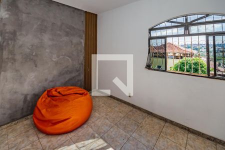 Casa à venda com 3 quartos, 360m² em Canaa, Belo Horizonte