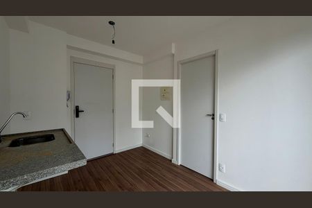 Sala/Cozinha de apartamento à venda com 1 quarto, 24m² em Vila Lageado, São Paulo