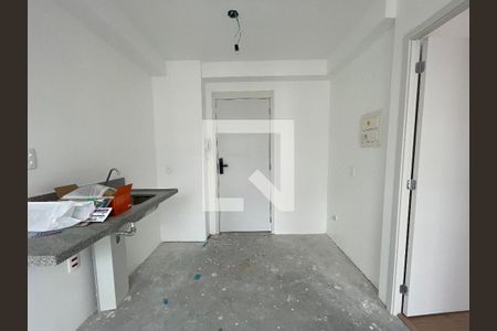 Sala/Cozinha de apartamento à venda com 1 quarto, 24m² em Vila Lageado, São Paulo