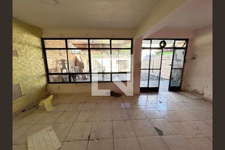 Sala de casa para alugar com 3 quartos, 500m² em Cascadura, Rio de Janeiro
