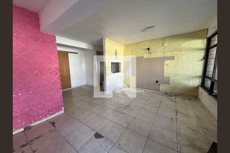 Sala de casa para alugar com 3 quartos, 500m² em Cascadura, Rio de Janeiro