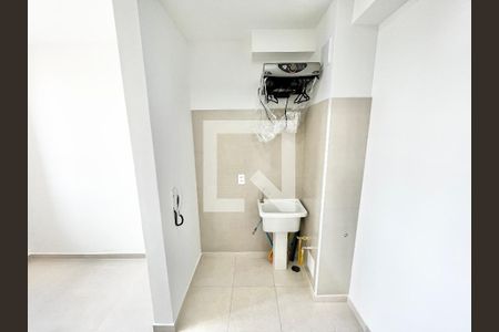 Cozinha e Área de Serviço de apartamento para alugar com 2 quartos, 35m² em Vila Hebe, São Paulo