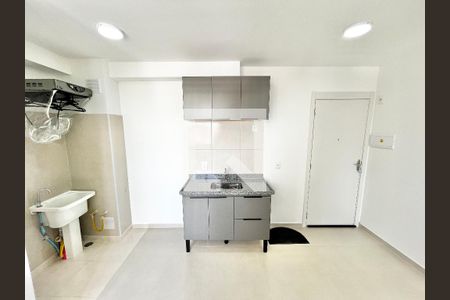 Sala/Cozinha de apartamento para alugar com 2 quartos, 35m² em Vila Hebe, São Paulo