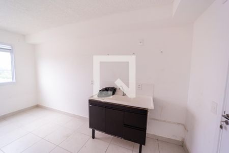 Sala/Cozinha e Área de Serviço de apartamento para alugar com 2 quartos, 34m² em Engenheiro Goulart, São Paulo