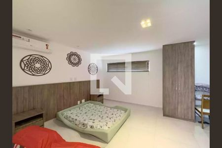 Casa à venda com 4 quartos, 392m² em Recreio dos Bandeirantes, Rio de Janeiro