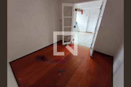 Casa à venda com 4 quartos, 145m² em Vila Gumercindo, São Paulo