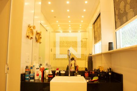 Banheiro da Suíte de apartamento à venda com 2 quartos, 69m² em Copacabana, Rio de Janeiro