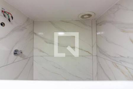 Banheiro de apartamento à venda com 1 quarto, 32m² em Vila Yolanda, Osasco