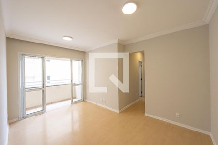 Sala de apartamento à venda com 3 quartos, 70m² em Chácara Inglesa, São Paulo