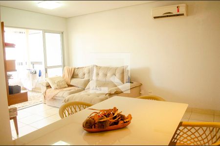 Sala de apartamento para alugar com 3 quartos, 94m² em Jardim Goiás, Goiânia