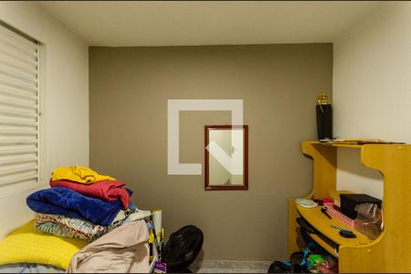 Quarto 1 de apartamento para alugar com 2 quartos, 52m² em Jardim Vivan, São Paulo