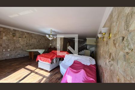 Sala de estar de casa para alugar com 5 quartos, 400m² em Jardim do Mar, São Bernardo do Campo