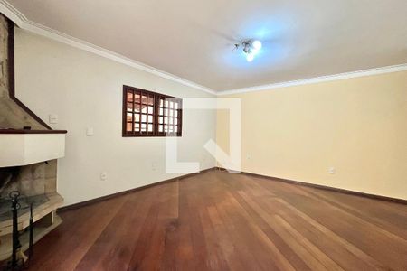 Sala de casa para alugar com 2 quartos, 170m² em Jardim Jabaquara, São Paulo