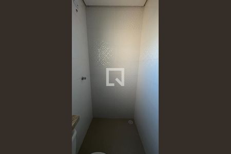 Banheiro de apartamento para alugar com 3 quartos, 90m² em Vila Mazzei, Santo André