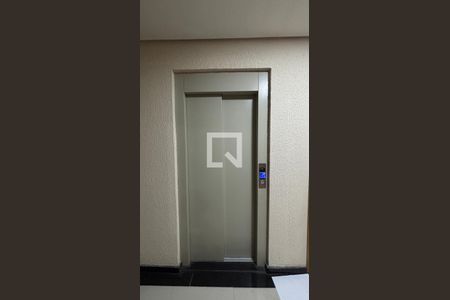 Elevador de apartamento para alugar com 3 quartos, 90m² em Vila Mazzei, Santo André