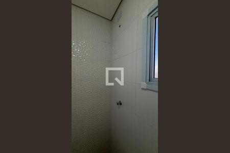 Banheiro de apartamento para alugar com 3 quartos, 90m² em Vila Mazzei, Santo André