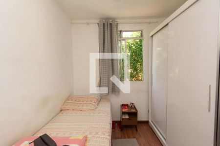 Apartamento à venda com 3 quartos, 55m² em Jardim Industrial, Contagem