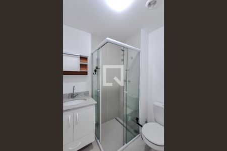 Banheiro de kitnet/studio para alugar com 1 quarto, 27m² em Sacomã, São Paulo