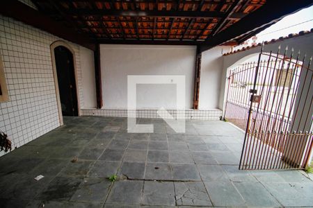 Casa para alugar com 2 quartos, 160m² em Vila Tupi, Praia Grande