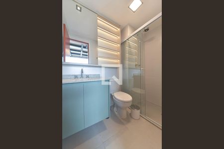 Banheiro de kitnet/studio para alugar com 1 quarto, 37m² em Jardim das Acacias, São Paulo