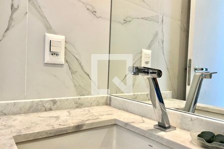 Banheiro Social de kitnet/studio para alugar com 1 quarto, 24m² em Vila Clementino, São Paulo