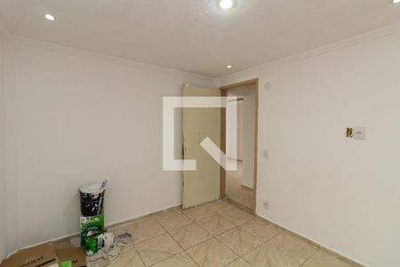 Quarto 2 de apartamento para alugar com 2 quartos, 44m² em Itaquera, São Paulo