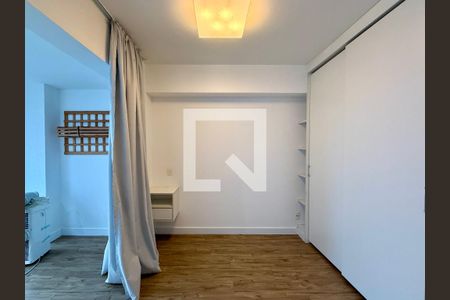 Sala/Quarto de kitnet/studio à venda com 0 quarto, 33m² em Brooklin, São Paulo