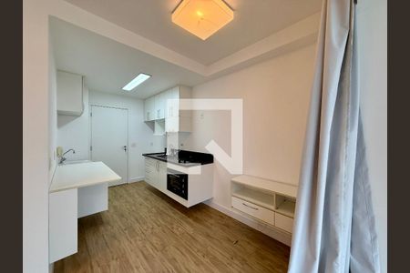 Sala/Quarto de kitnet/studio à venda com 0 quarto, 33m² em Brooklin, São Paulo