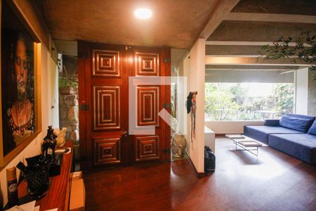 Sala de casa para alugar com 5 quartos, 490m² em Jardim Guedala, São Paulo